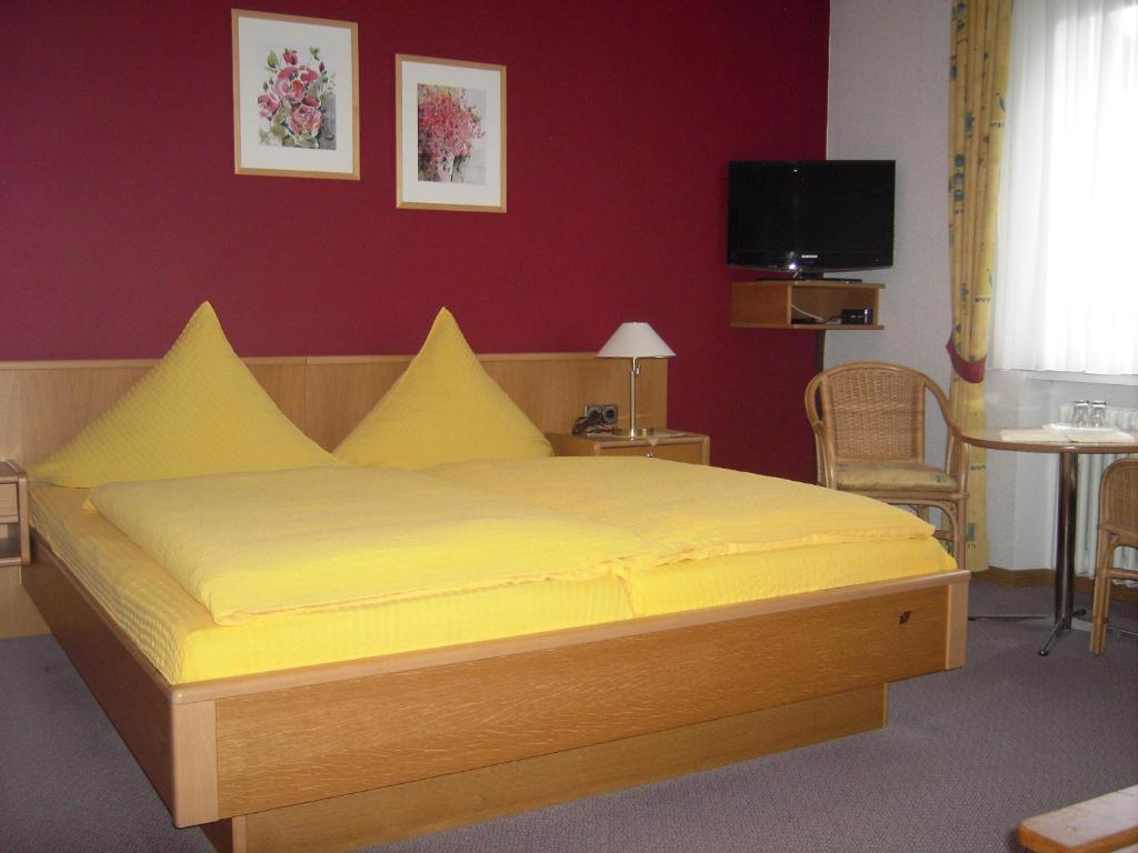 Weinstube Pension Moselbluemchen Zeltingen-Rachtig Room photo